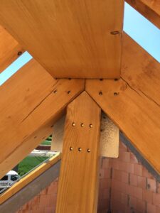 Zimmerer- und Dachdeckerarbeiten – Trauerhalle Mommenheim